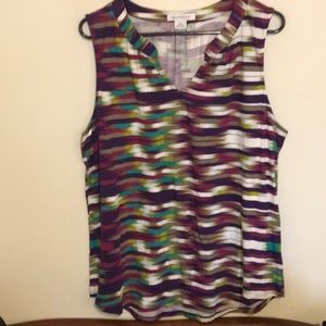 Cute color combo for summer into fall wear!  Sz XL